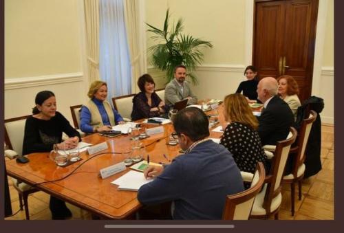 Se presentó la guía de buenas prácticas de la realización de la prueba preconstituída a la Ministra de Justicia con la participación de miembros de la APF Se presentó la guía de buenas prácticas de la realización de la prueba preconstituída a la Ministra de Justicia con la participación de miembros de la APF